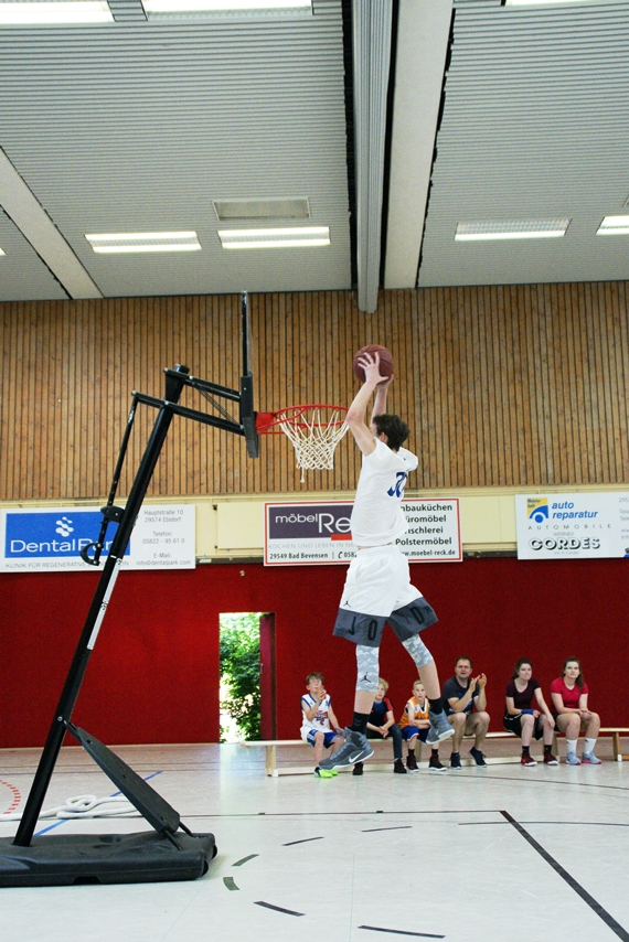 03.06.2017: Abschlussdaddeln / Dunking-Wettbewerb - Jonas Homa